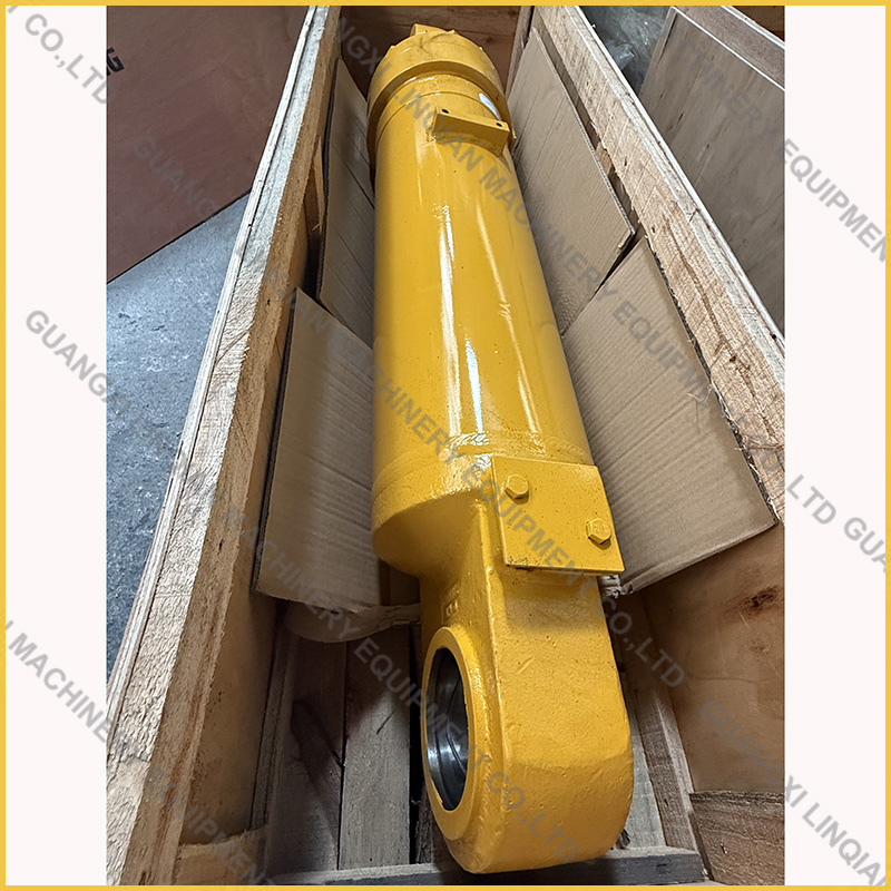 CLG856H bucket cylinder 10C2928X0