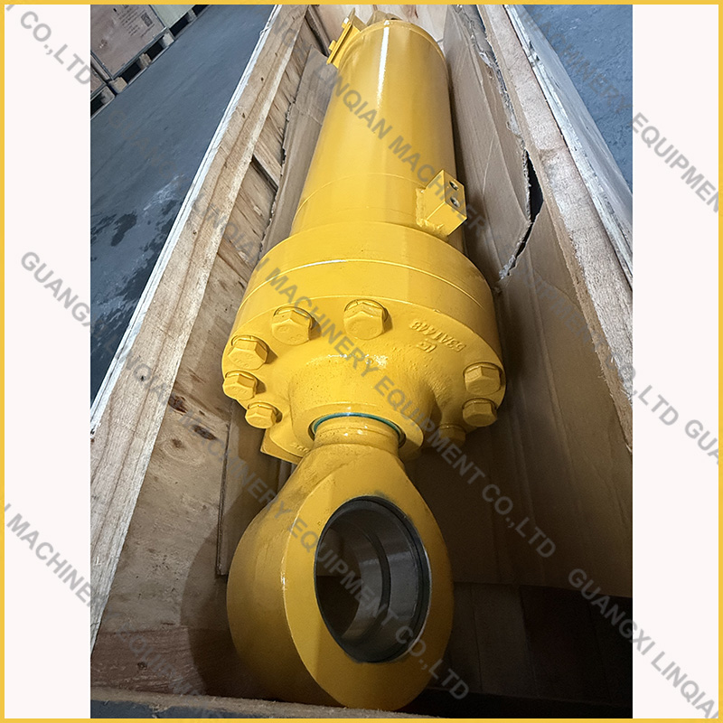 CLG850H bucket cylinder 10C1259X0