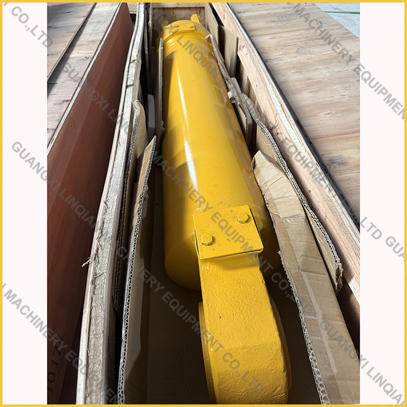 CLG860H boom cylinder 10C4772X0