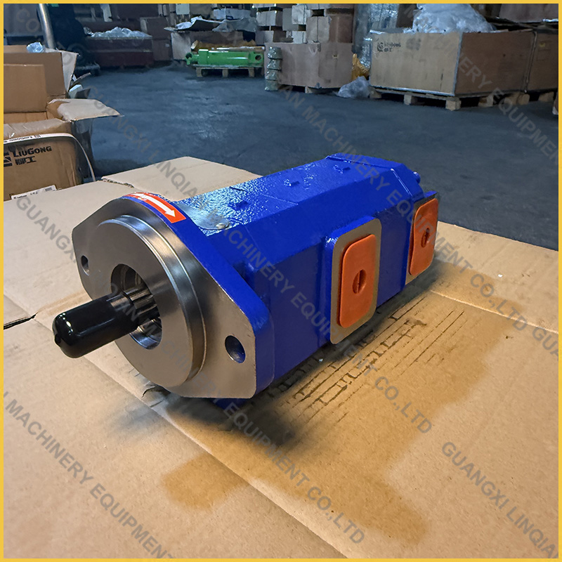 CLG4165D GEAR PUMP 11C1635